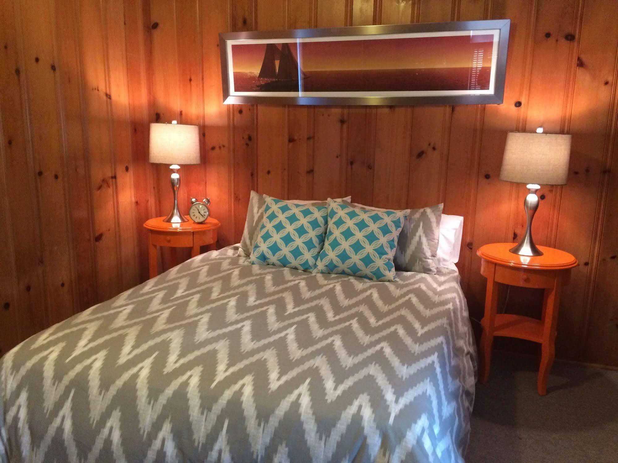 Surfside Inn Чатем Экстерьер фото